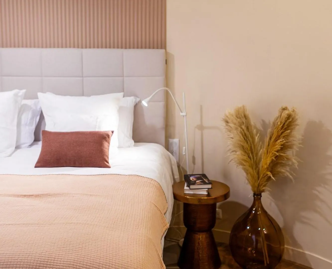 Ws Louvre - Saint-Roch Luxe Apartment Paris 0*,  France
