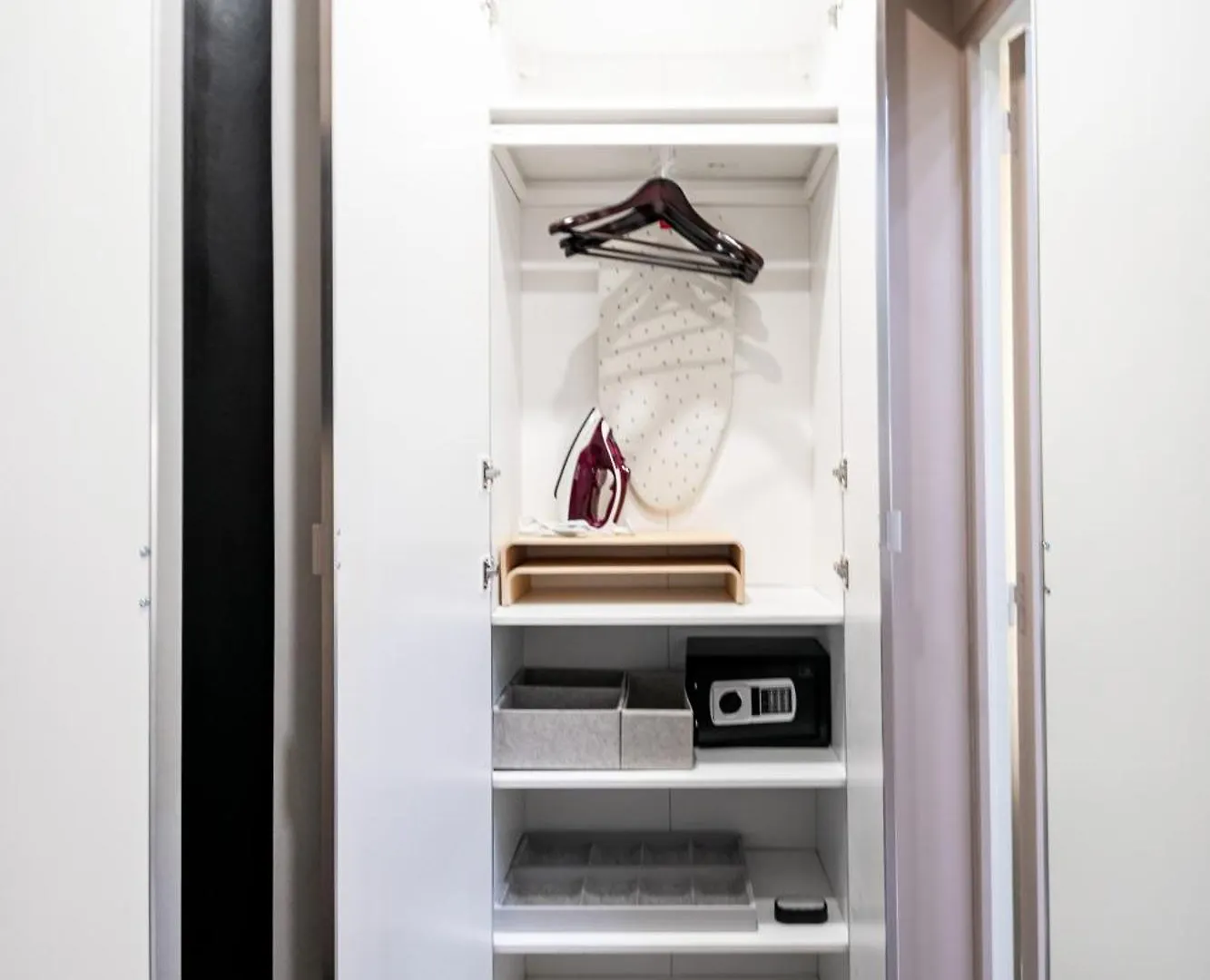 Ws Louvre - Saint-Roch Luxe Apartment Paris 0*,  France
